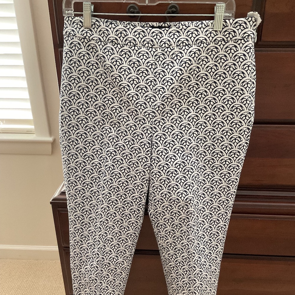 Talbots navy white crop pant